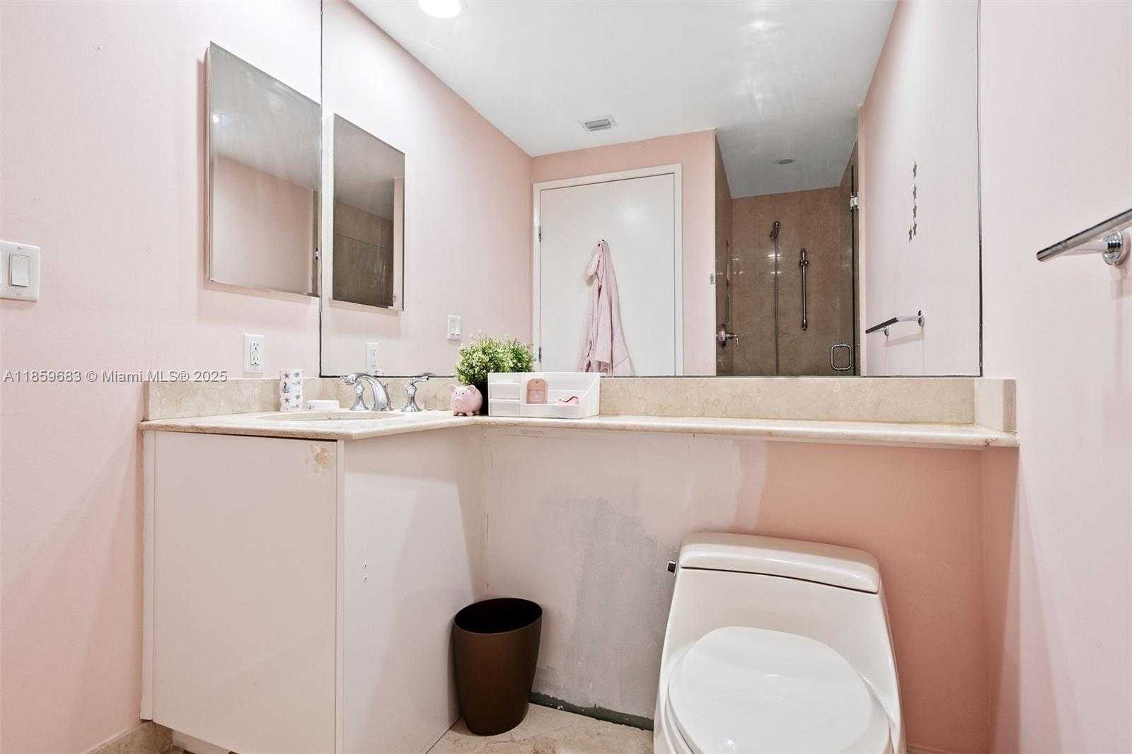 Small Image of 781 CRANDON BLVD #306, Key Biscayne Number 14