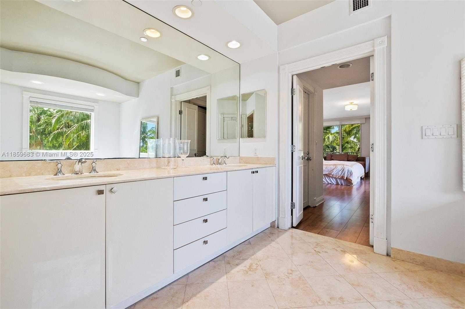 Small Image of 781 CRANDON BLVD #306, Key Biscayne Number 16