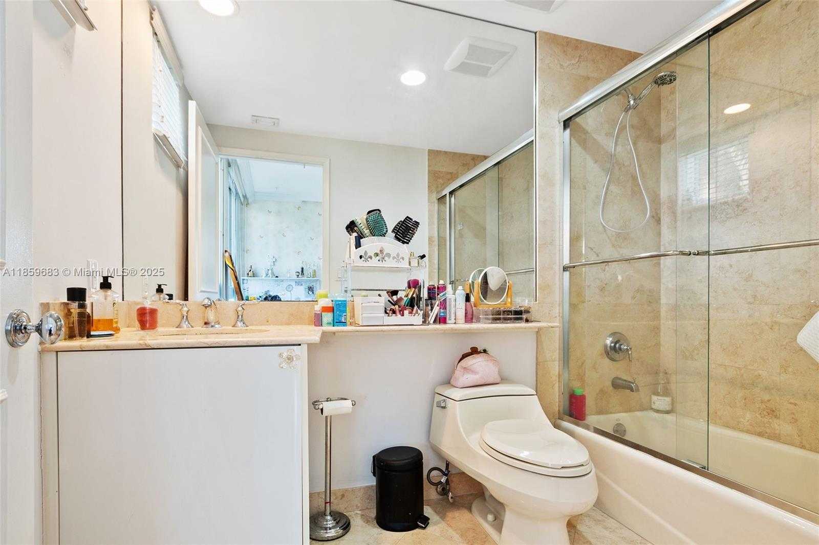 Small Image of 781 CRANDON BLVD #306, Key Biscayne Number 20