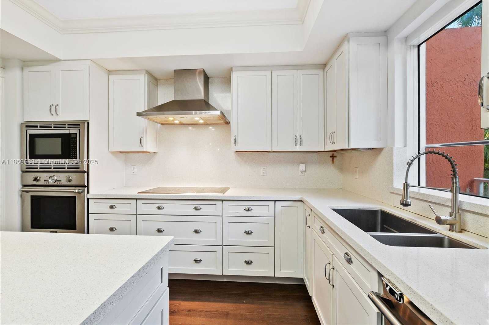 Small Image of 781 CRANDON BLVD #306, Key Biscayne Number 24