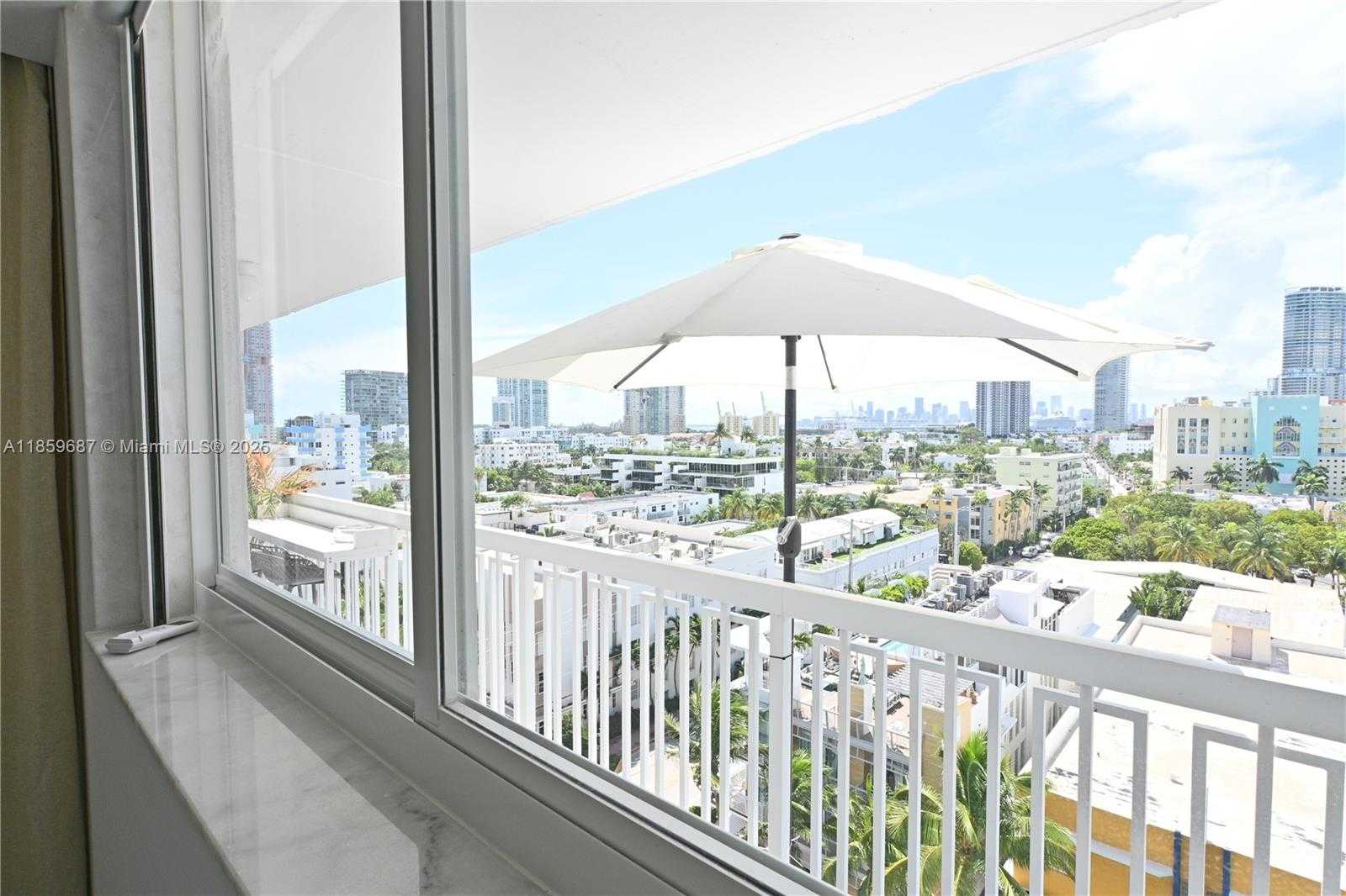 Small Image of 401 OCEAN DR #1003, Miami Beach Number 31