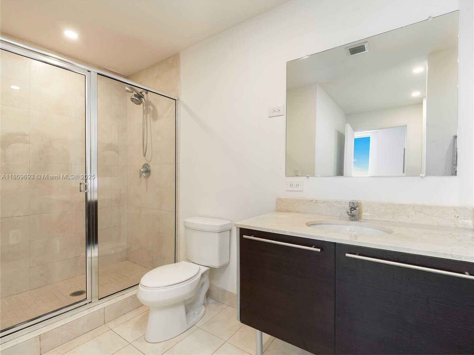 Small Image of 1900 NORTH BAYSHORE DR #3712, Miami Number 9