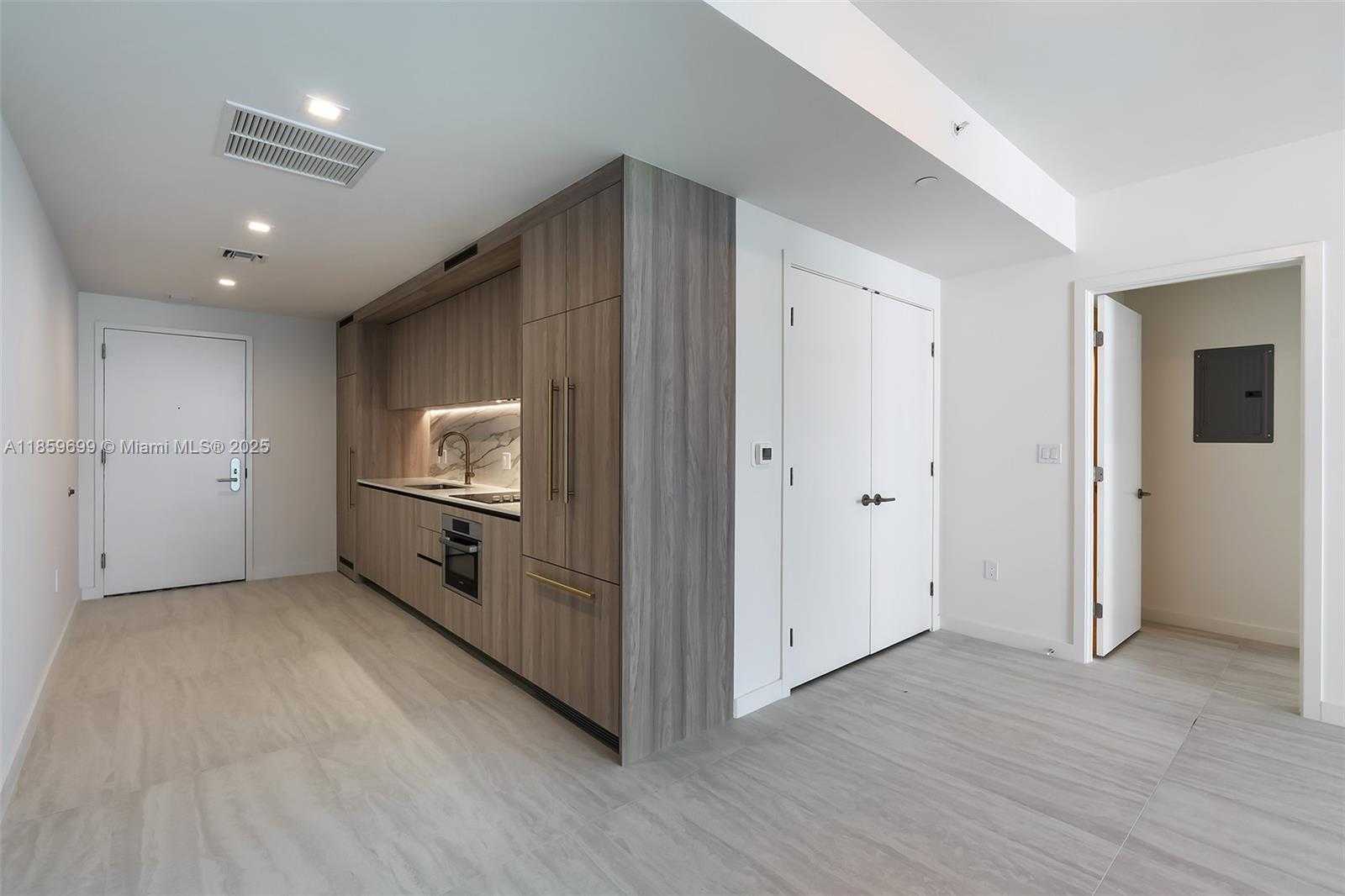 Small Image of 77 SOUTH EAST 5TH ST #1709, Miami Number 16