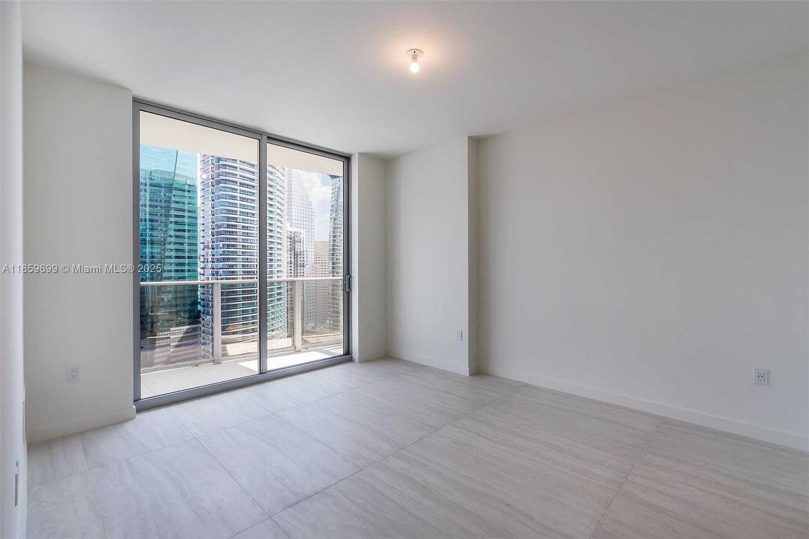 Small Image of 77 SOUTH EAST 5TH ST #1709, Miami Number 3