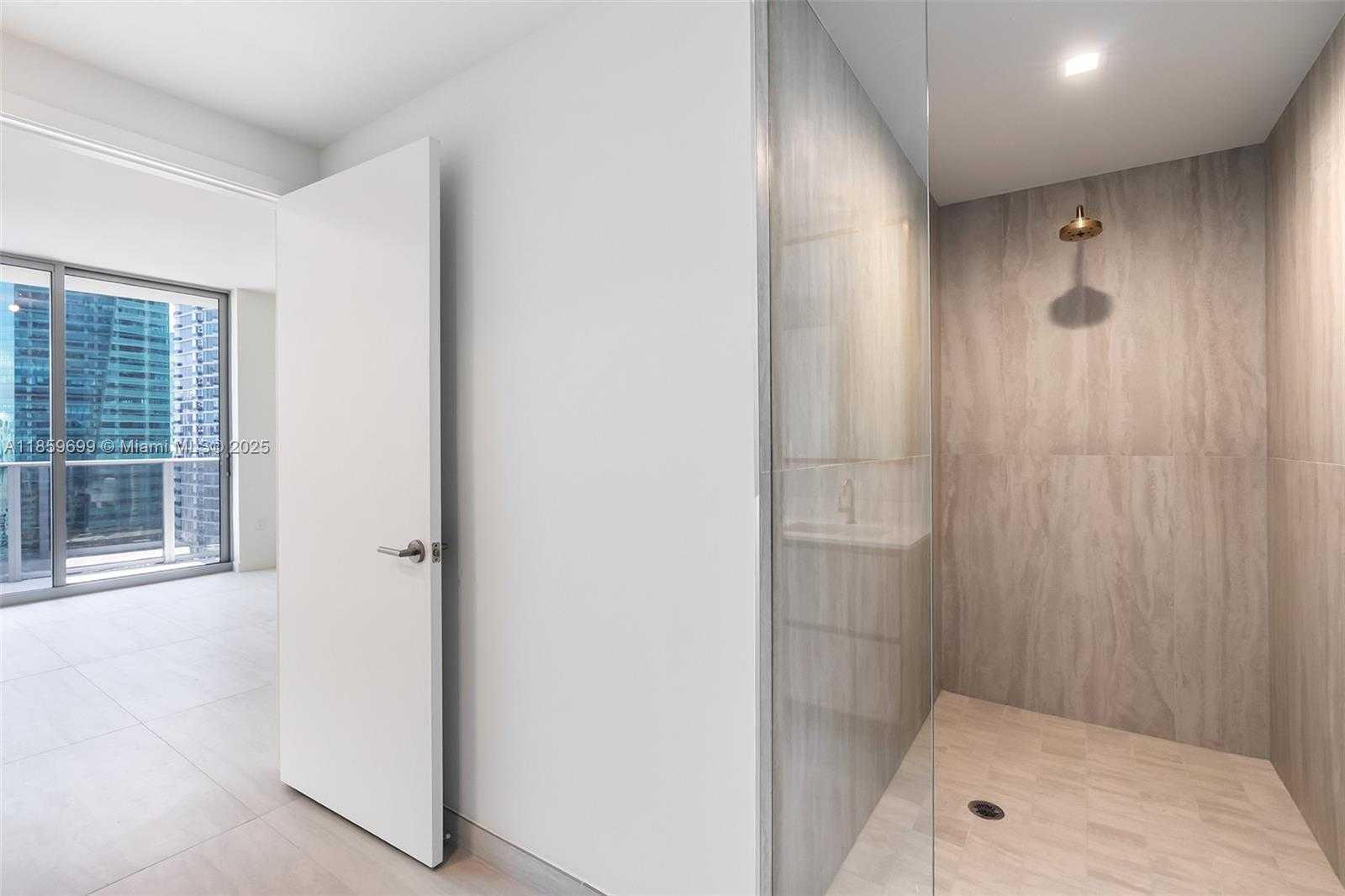 Small Image of 77 SOUTH EAST 5TH ST #1709, Miami Number 4