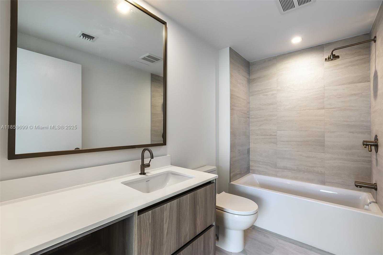 Small Image of 77 SOUTH EAST 5TH ST #1709, Miami Number 49