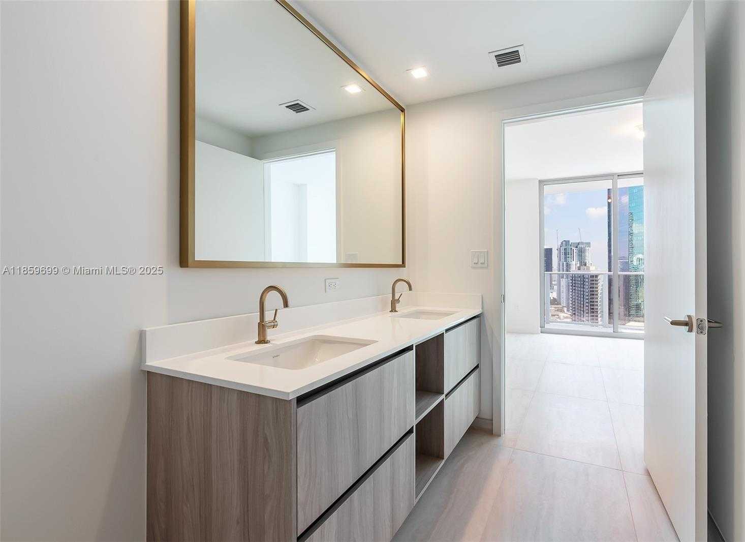 Small Image of 77 SOUTH EAST 5TH ST #1709, Miami Number 5