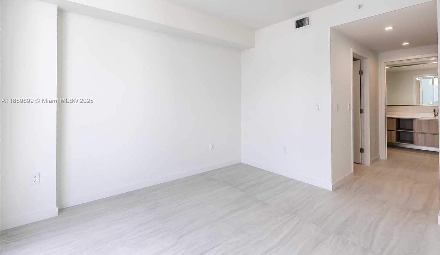 Small Image of 77 SOUTH EAST 5TH ST #1709, Miami Number 62