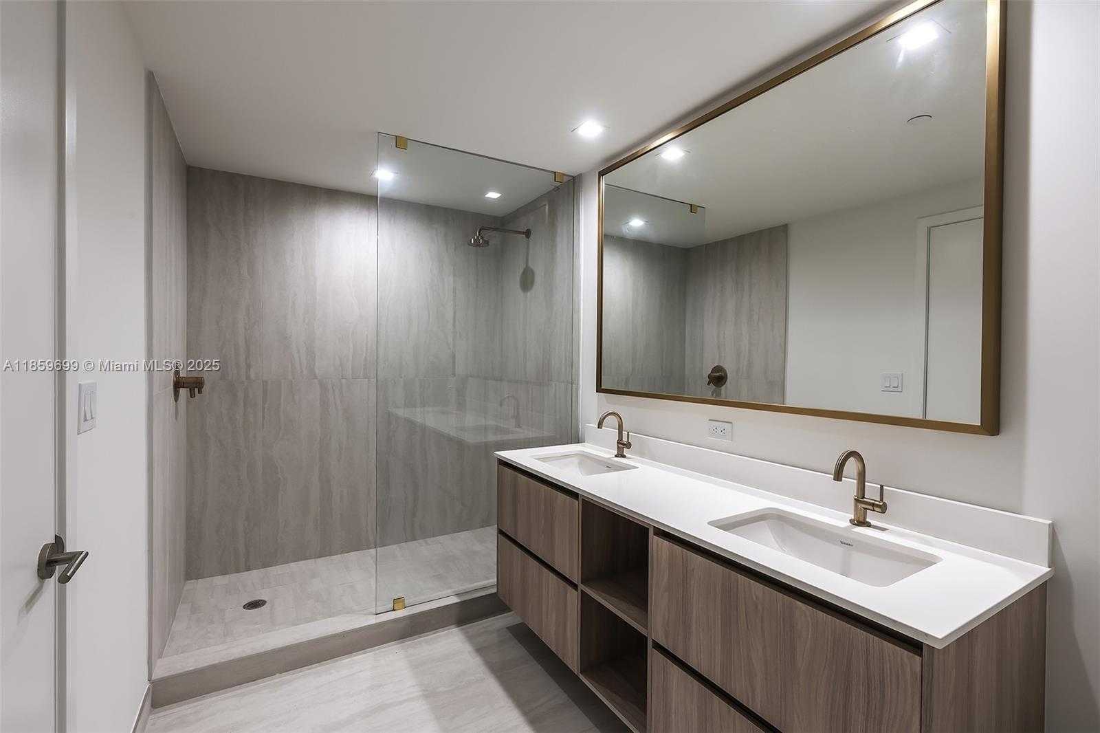 Small Image of 77 SOUTH EAST 5TH ST #1709, Miami Number 63