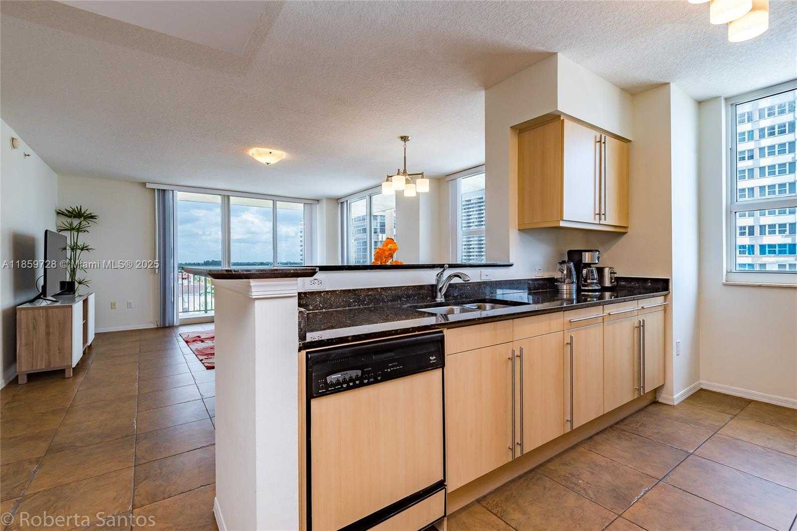 Small Image of 2080 SOUTH OCEAN DR #602, Hallandale Beach Number 15