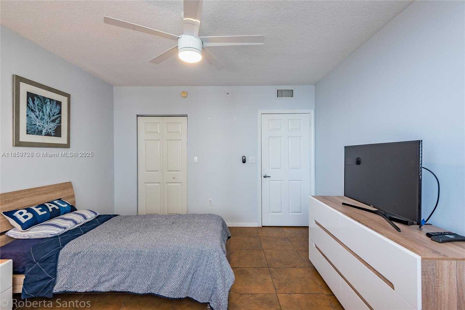 Small Image of 2080 SOUTH OCEAN DR #602, Hallandale Beach Number 22