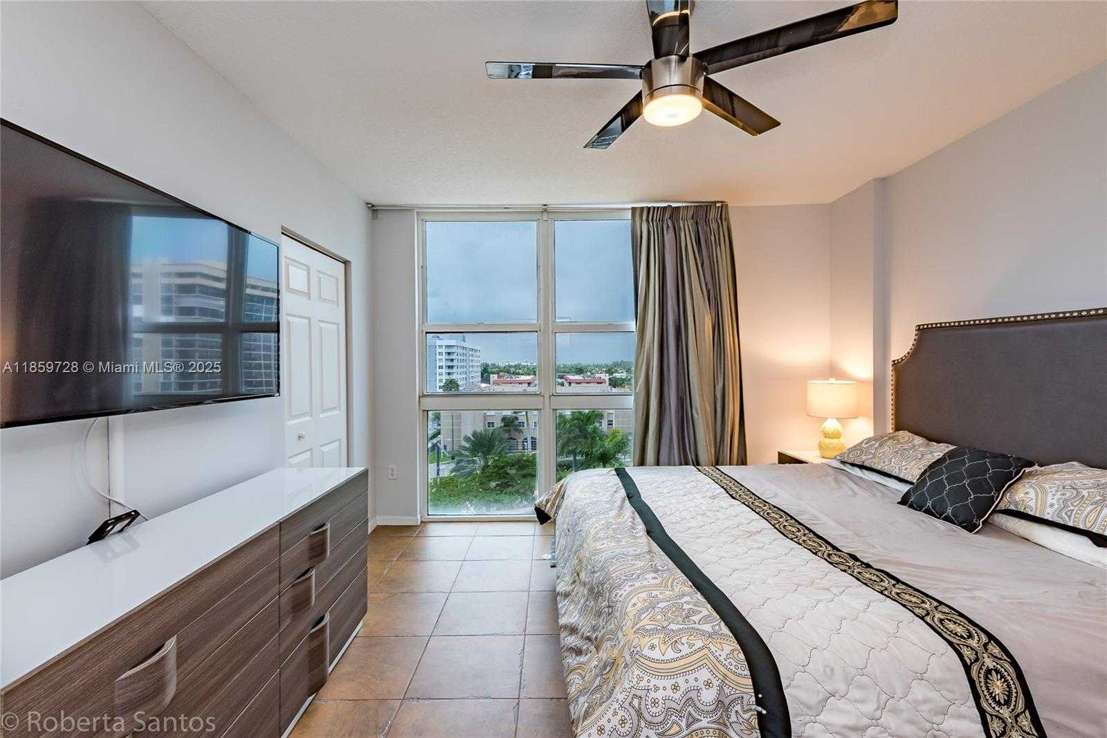 Small Image of 2080 SOUTH OCEAN DR #602, Hallandale Beach Number 25