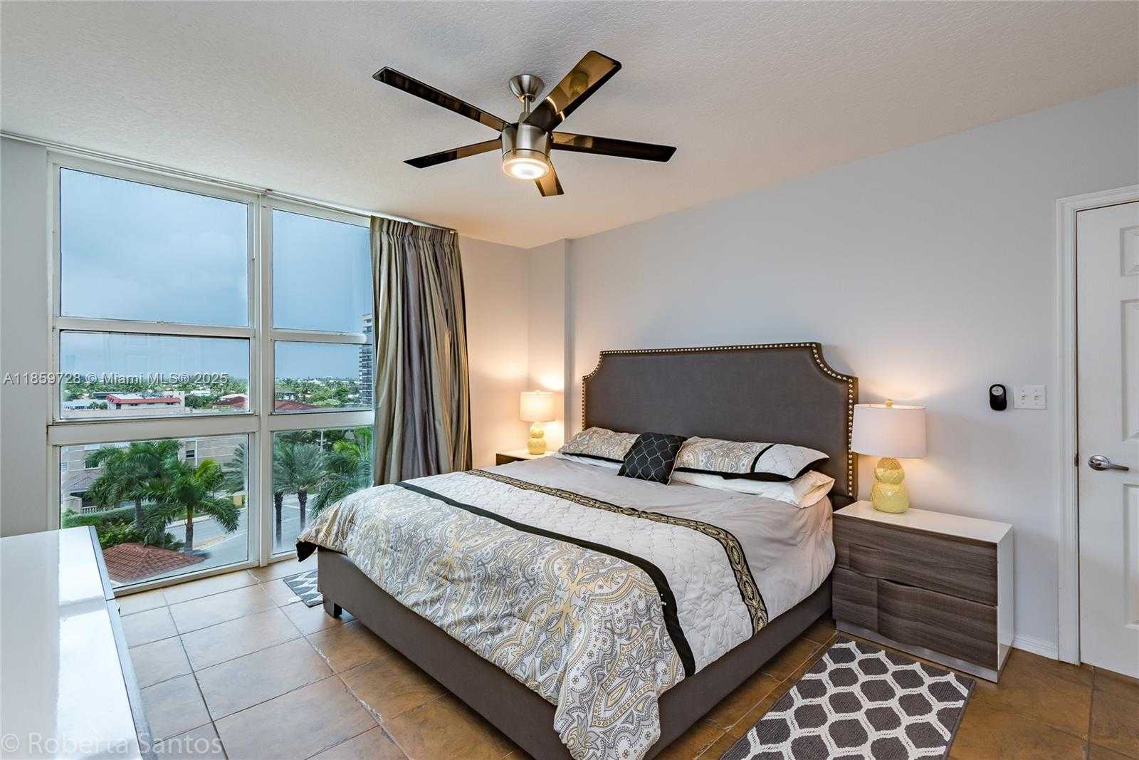 Small Image of 2080 SOUTH OCEAN DR #602, Hallandale Beach Number 26