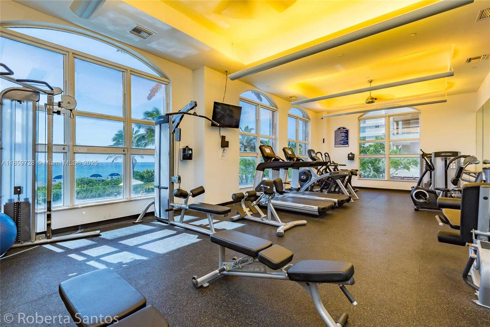 Small Image of 2080 SOUTH OCEAN DR #602, Hallandale Beach Number 31