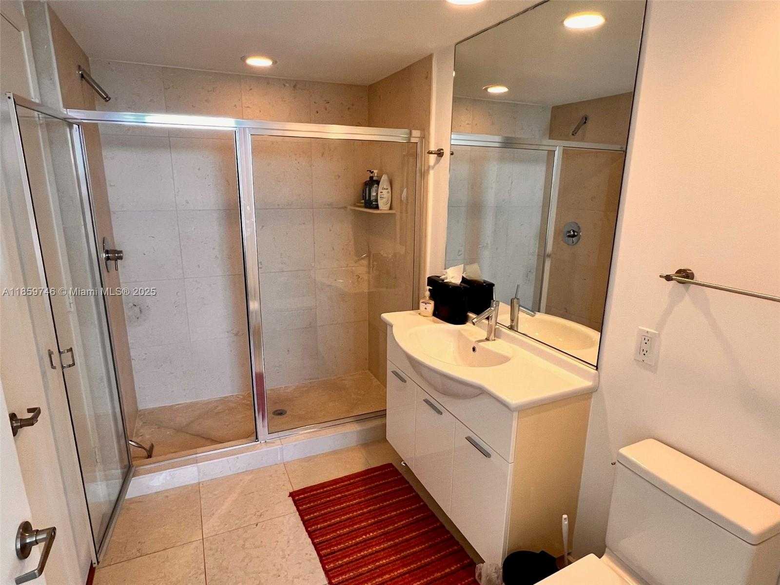 Small Image of 495 BRICKELL AVE #2401, Miami Number 32