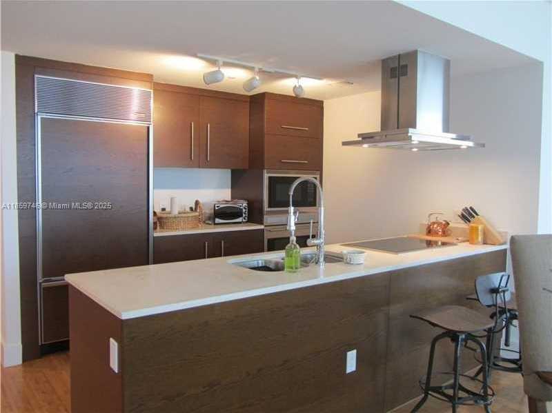 Small Image of 495 BRICKELL AVE #2401, Miami Number 8