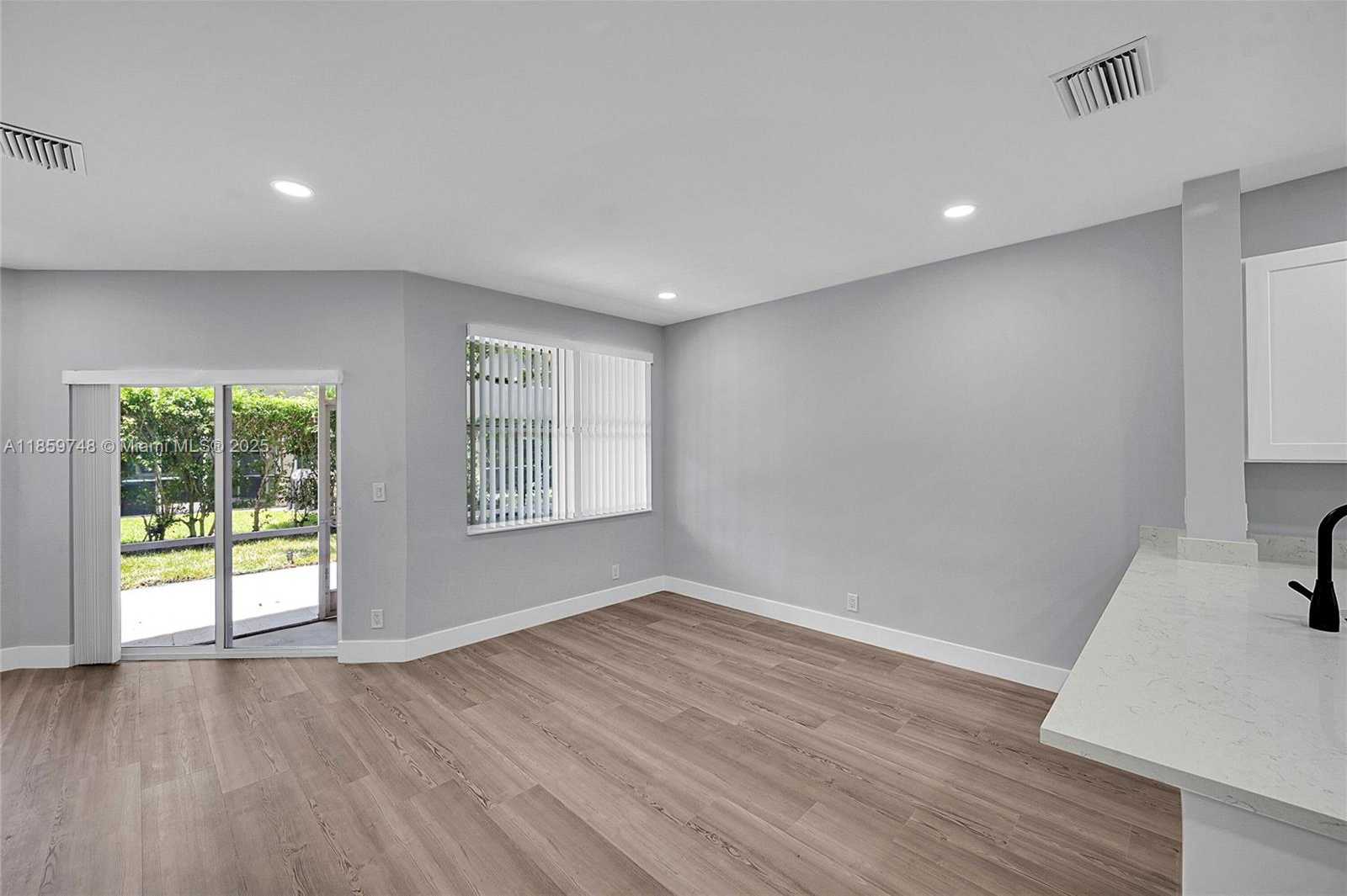 Small Image of 20931 VIA JASMINE #2, Boca Raton Number 8