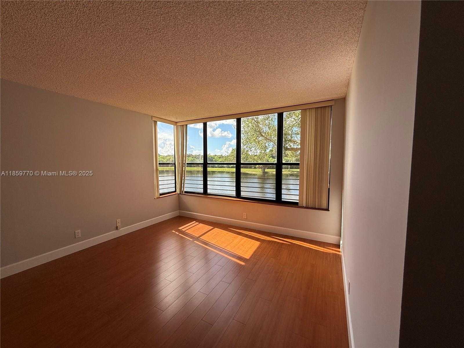 Small Image of 2767 SOUTH CARAMBOLA CIR S #201, Coconut Creek Number 3