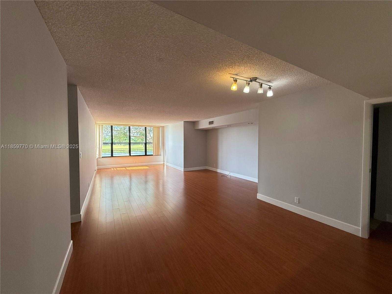 Small Image of 2767 SOUTH CARAMBOLA CIR S #201, Coconut Creek Number 5