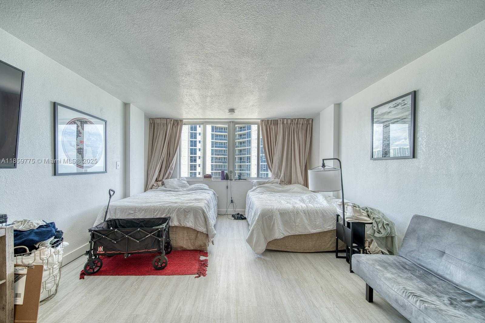 Small Image of 19201 COLLINS AVE #822, Sunny Isles Beach Number 10
