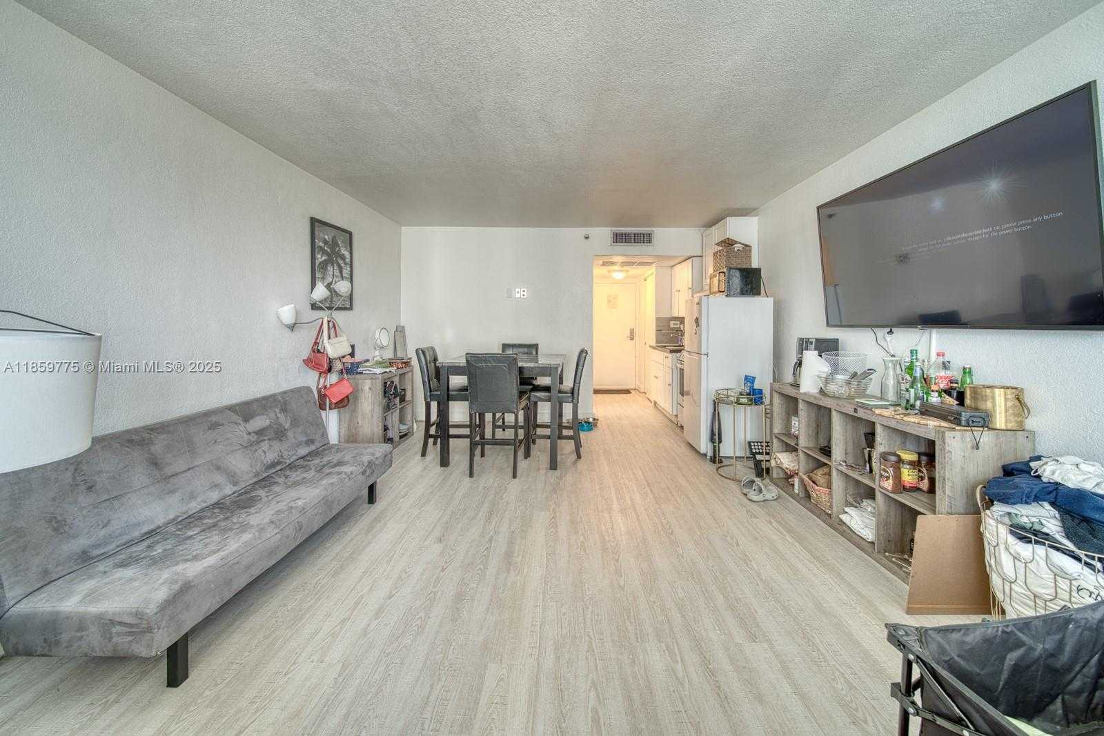 Small Image of 19201 COLLINS AVE #822, Sunny Isles Beach Number 8