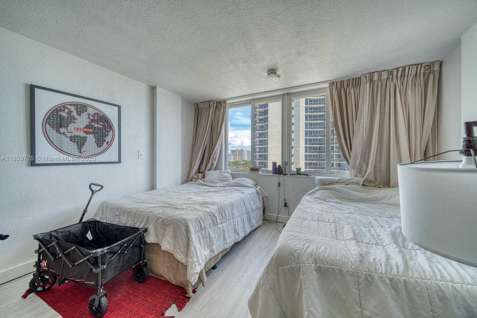 Small Image of 19201 COLLINS AVE #822, Sunny Isles Beach Number 9