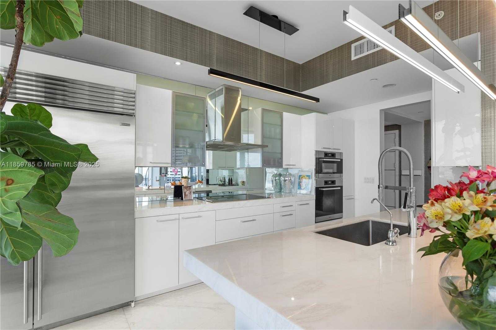 Small Image of 4100 ISLAND BLVD #1503, Aventura Number 12