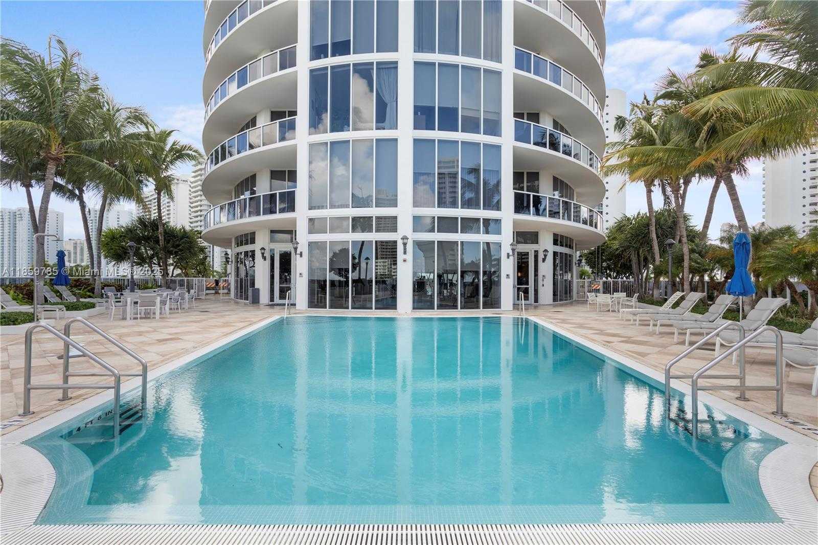 Small Image of 4100 ISLAND BLVD #1503, Aventura Number 36