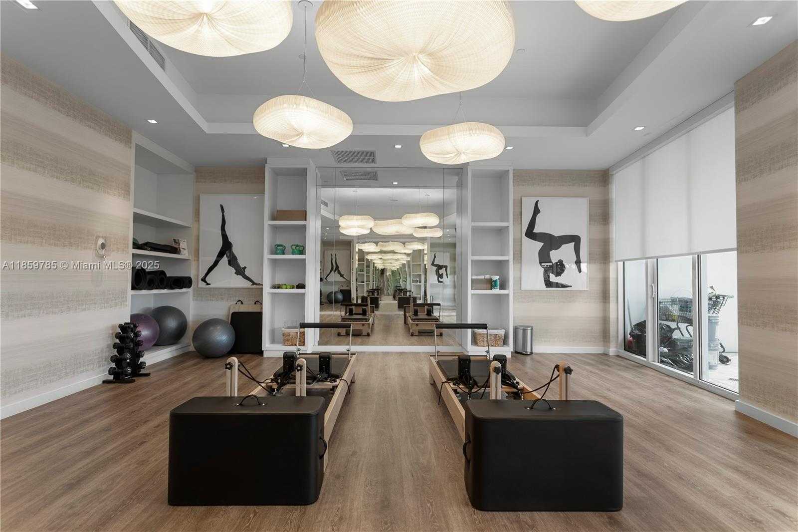 Small Image of 4100 ISLAND BLVD #1503, Aventura Number 39