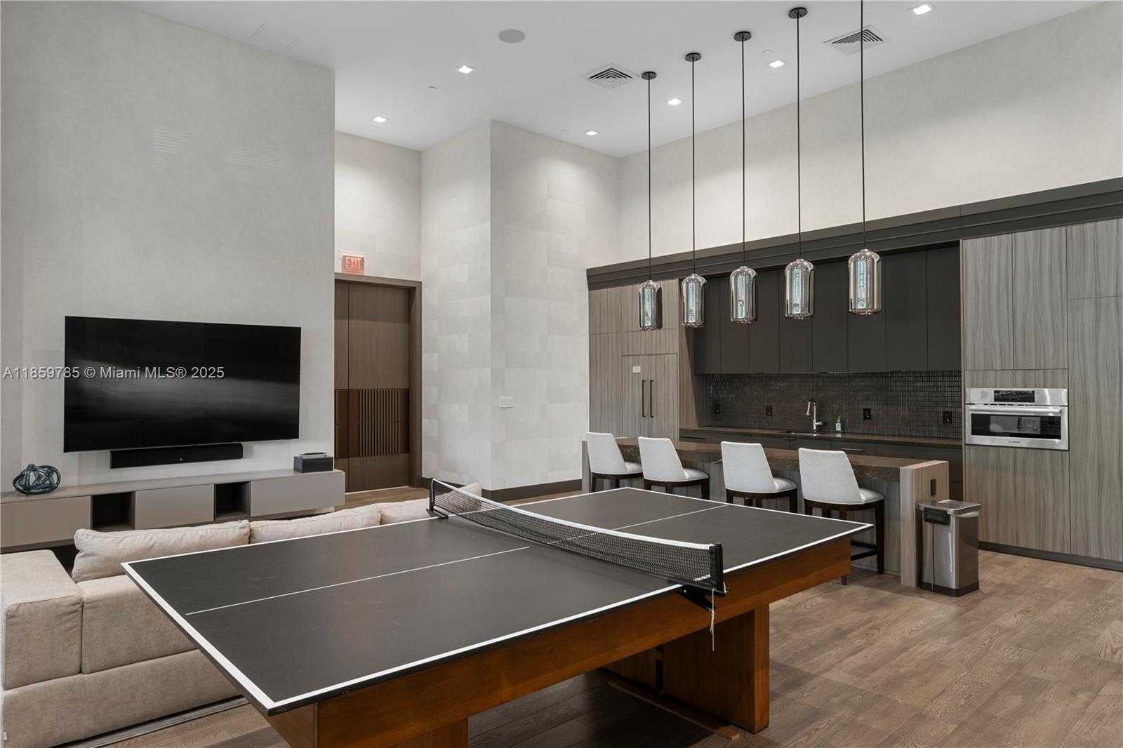 Small Image of 4100 ISLAND BLVD #1503, Aventura Number 42