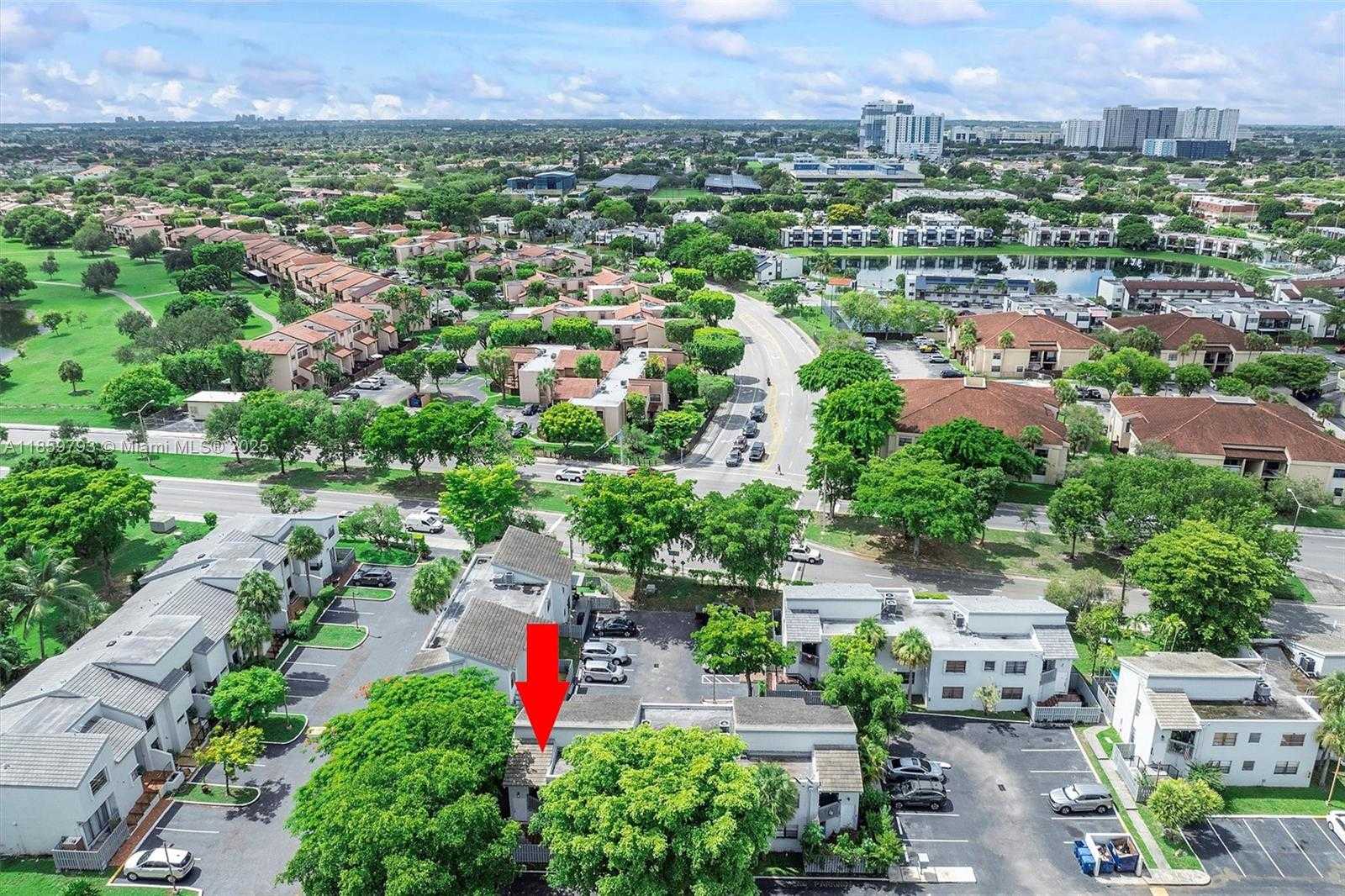 Small Image of 10542 NW 7th Terrace, Miami, FL 33172, USA Number 38
