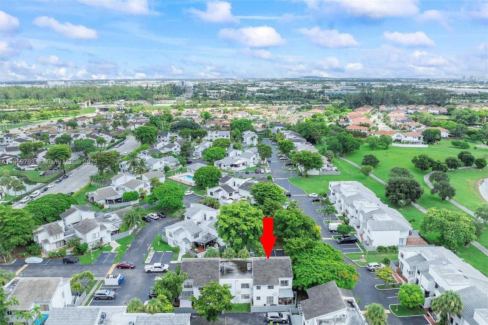 Small Image of 10542 NW 7th Terrace, Miami, FL 33172, USA Number 42