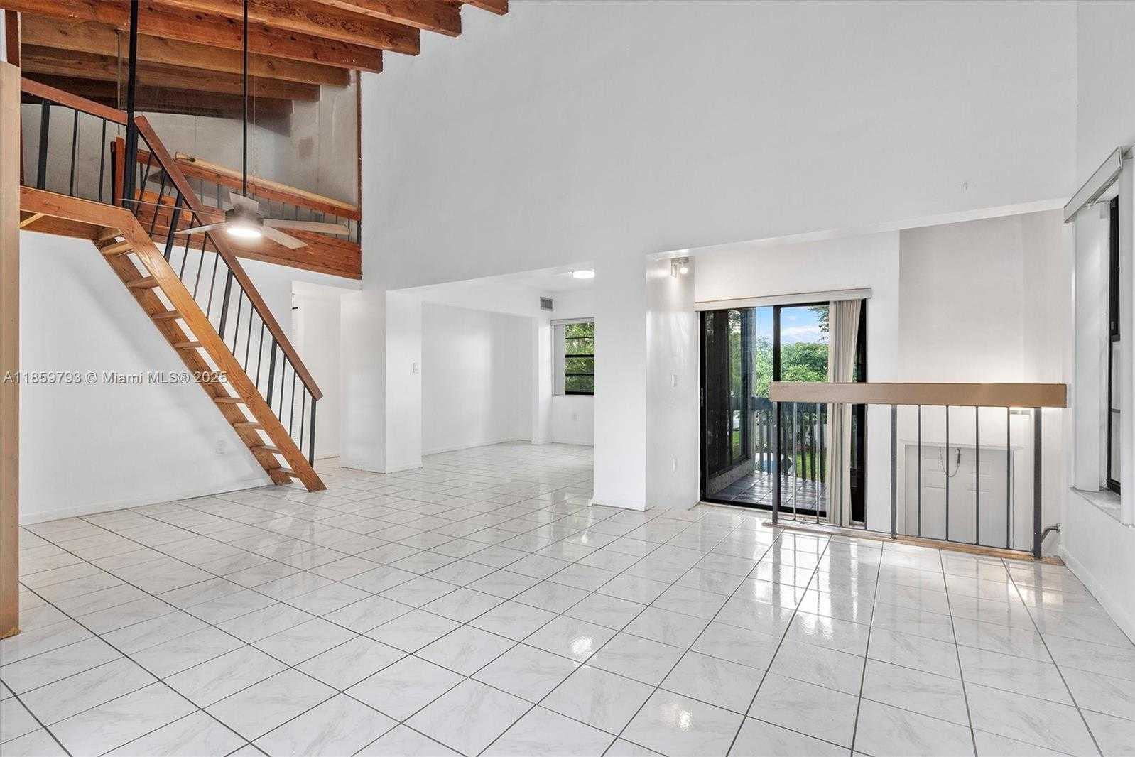 Small Image of 10542 NW 7th Terrace, Miami, FL 33172, USA Number 8