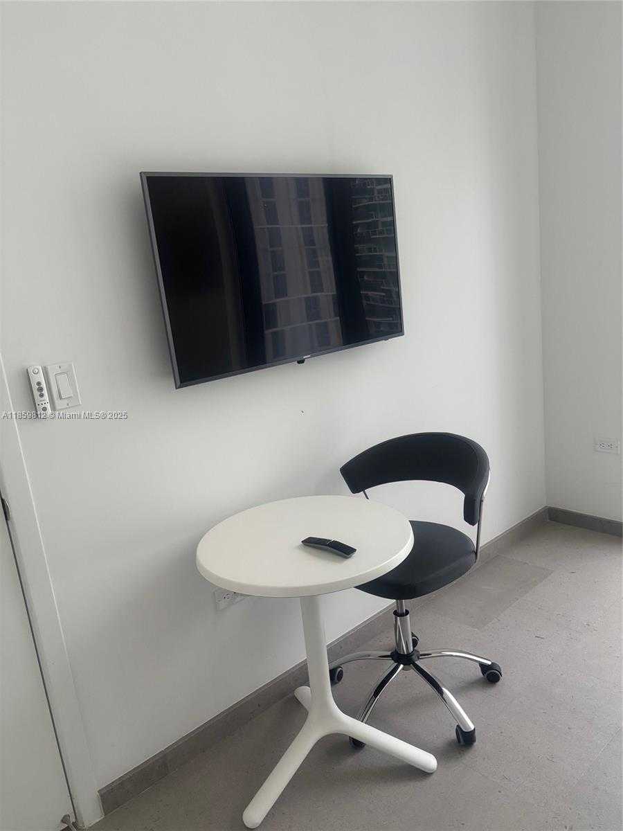 Small Image of 68 SOUTH EAST 6TH ST #1212, Miami Number 11