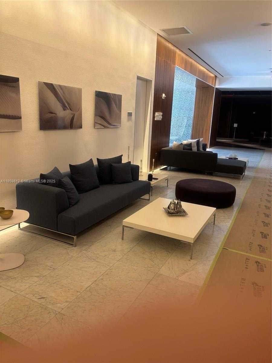 Small Image of 68 SOUTH EAST 6TH ST #1212, Miami Number 17