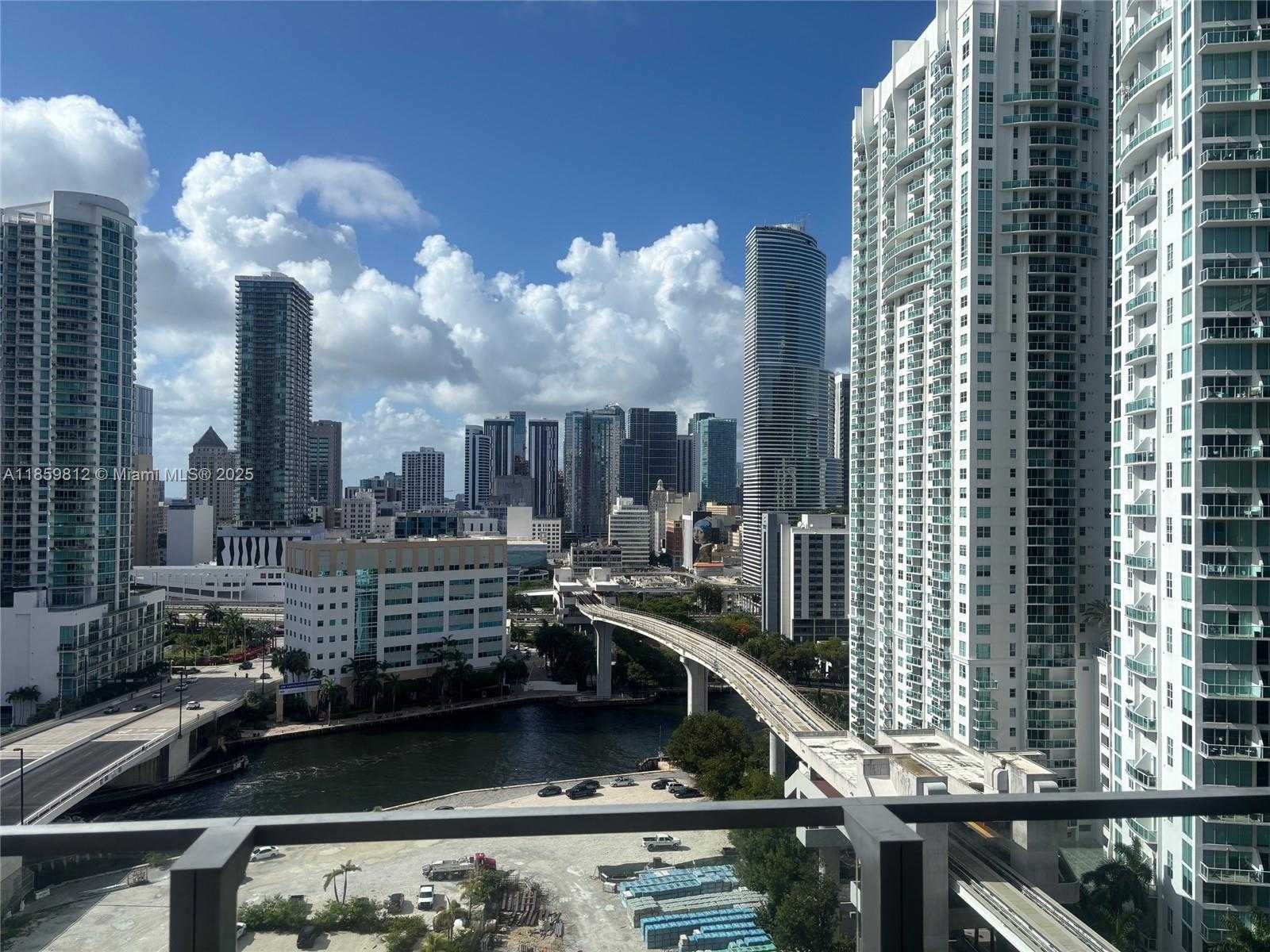 Small Image of 68 SOUTH EAST 6TH ST #1212, Miami Number 2