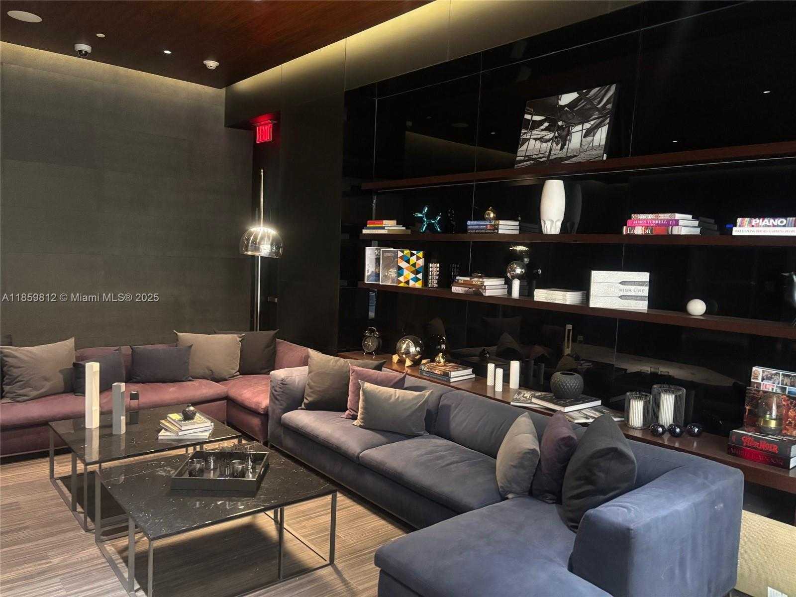 Small Image of 68 SOUTH EAST 6TH ST #1212, Miami Number 22