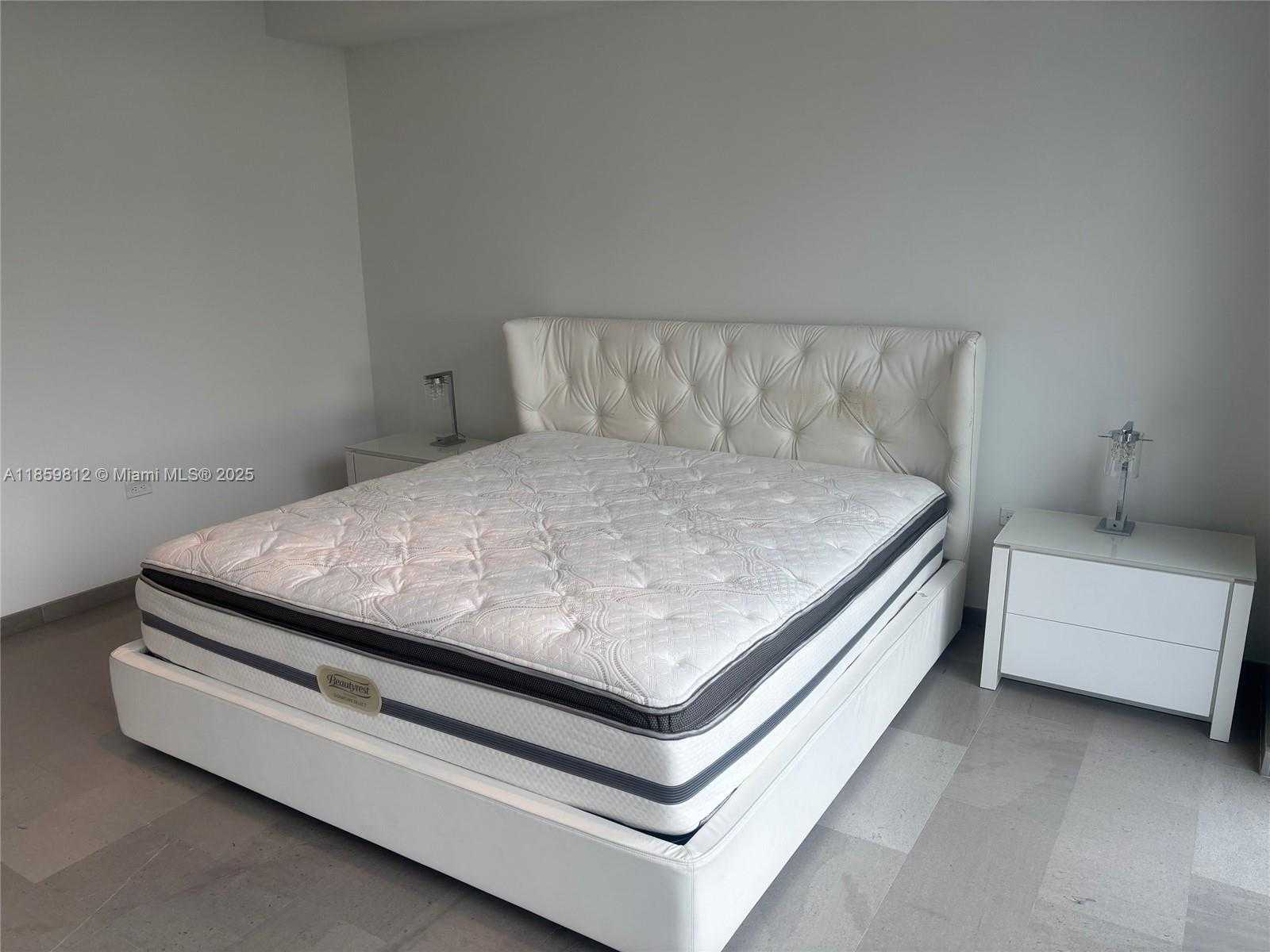 Small Image of 68 SOUTH EAST 6TH ST #1212, Miami Number 7