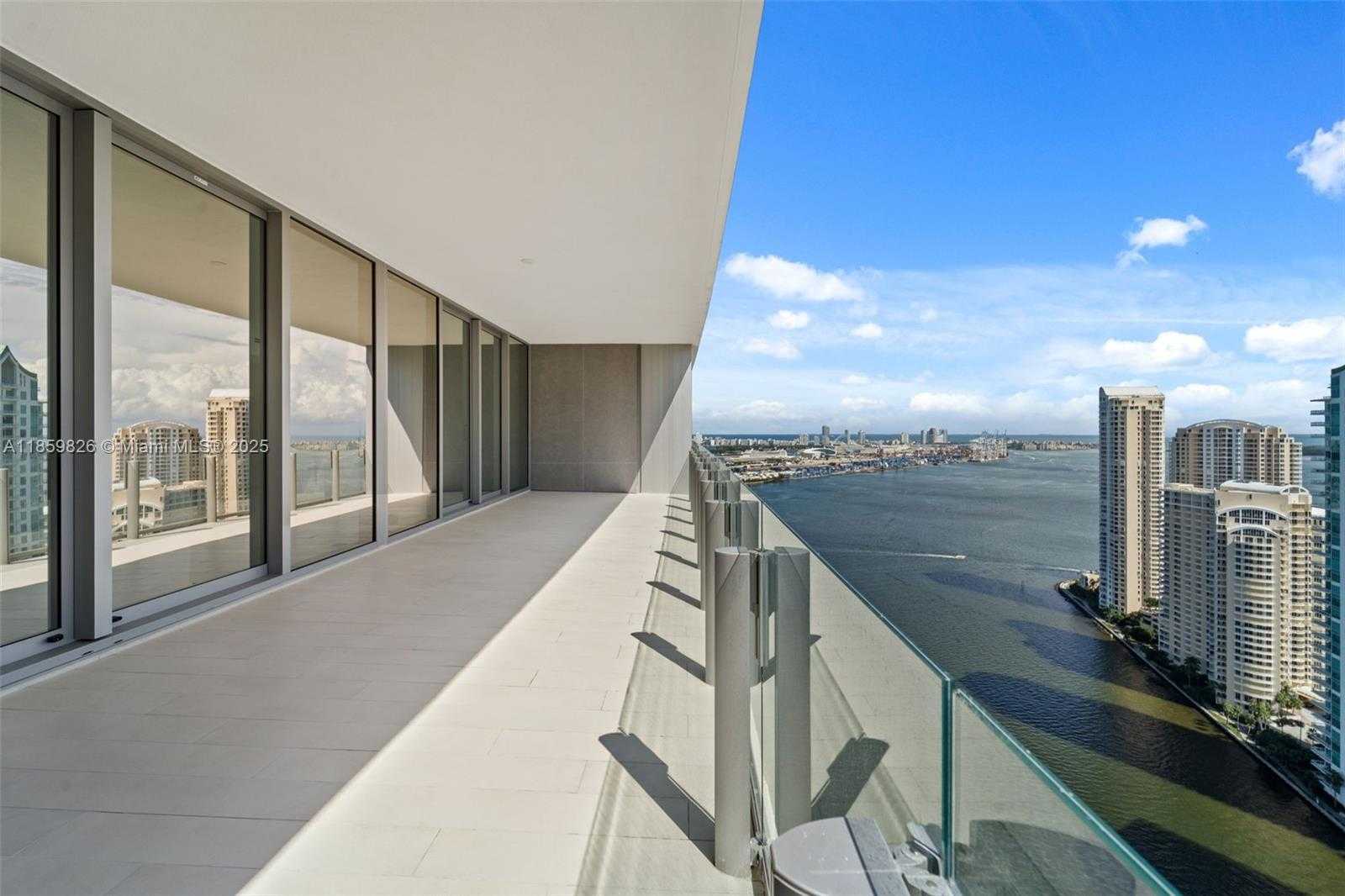 Small Image of 300 BISCAYNE BLVD WAY #3602, Miami Number 18