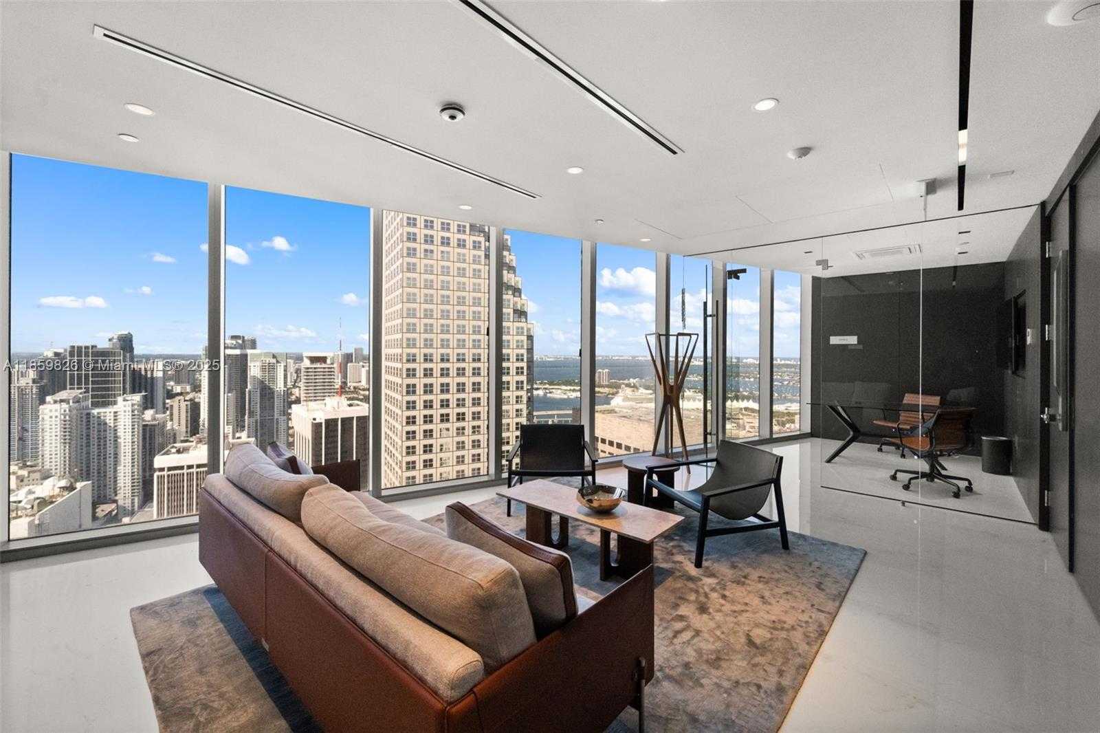 Small Image of 300 BISCAYNE BLVD WAY #3602, Miami Number 24