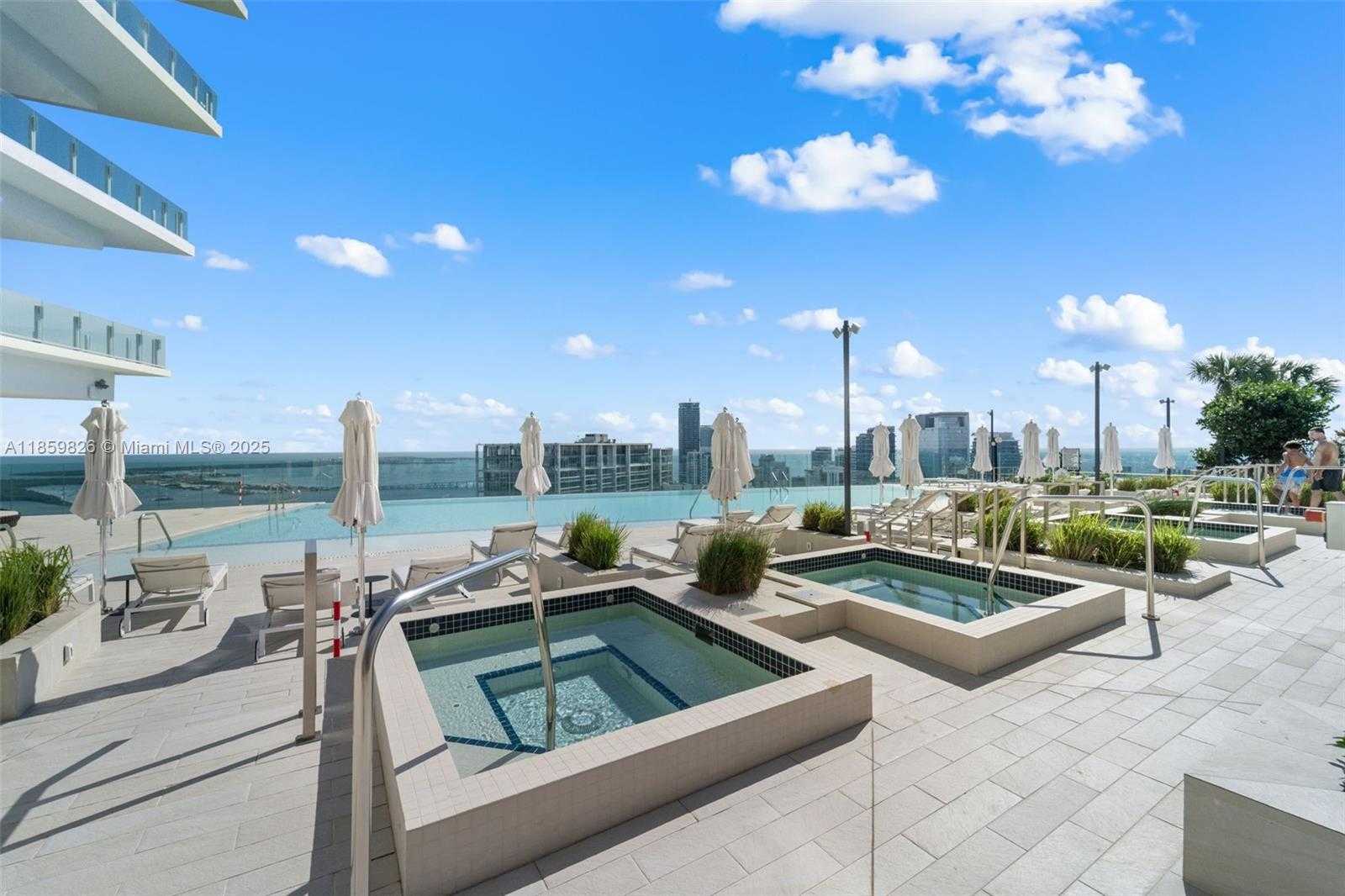 Small Image of 300 BISCAYNE BLVD WAY #3602, Miami Number 30