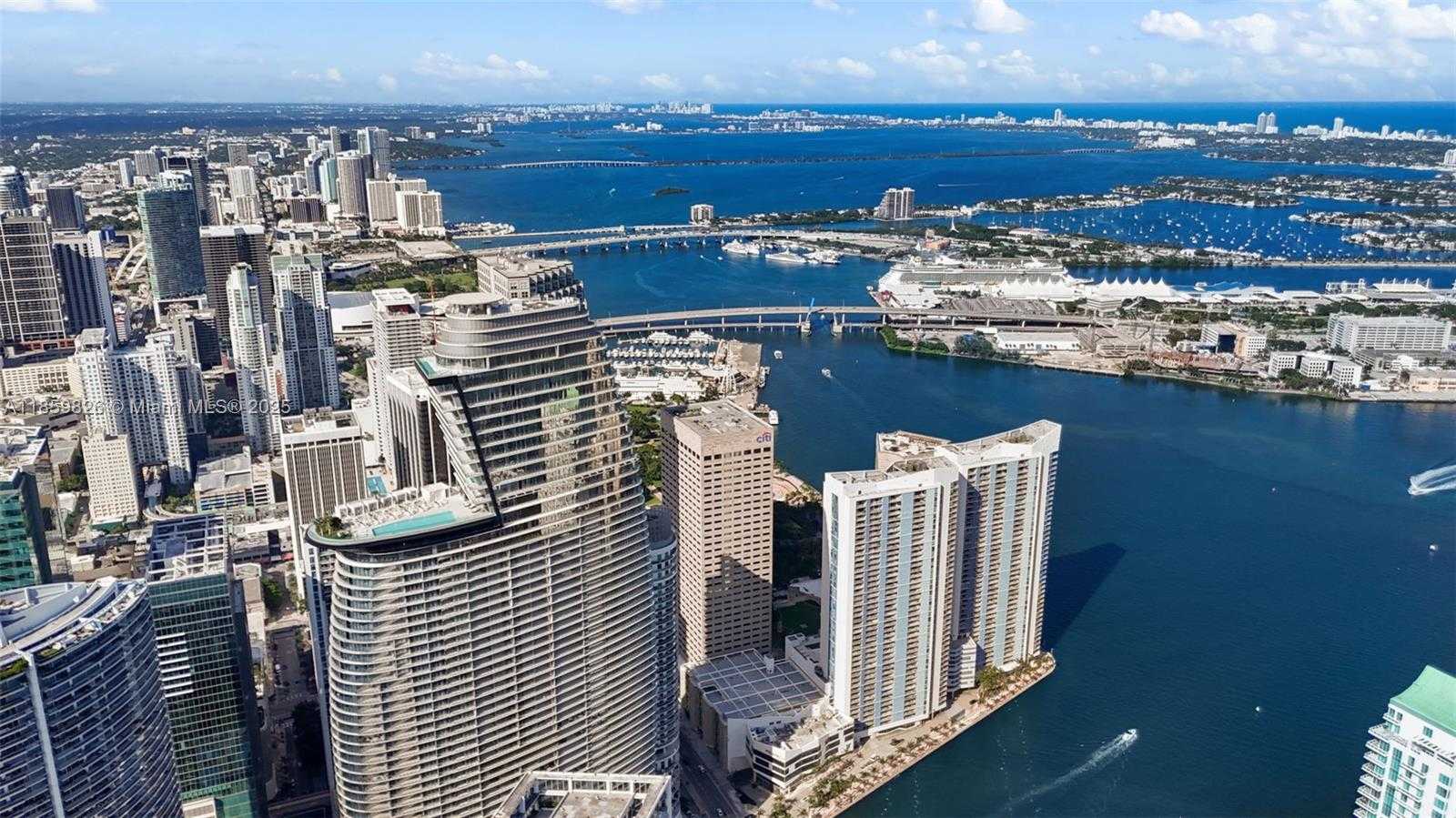 Small Image of 300 BISCAYNE BLVD WAY #3602, Miami Number 33