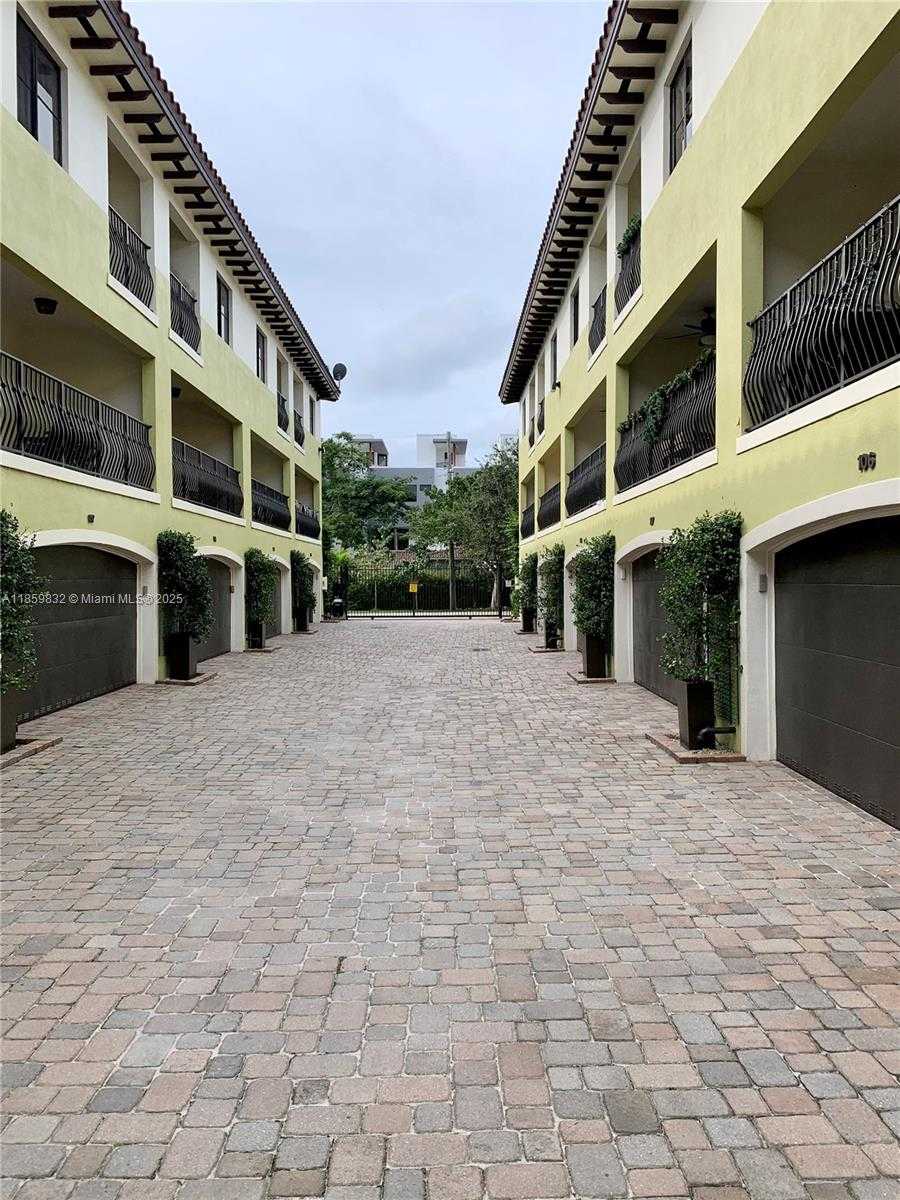Small Image of 3204 BIRD AVE #105, Miami Number 2