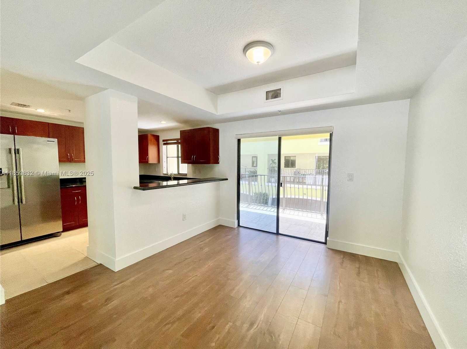 Small Image of 3204 BIRD AVE #105, Miami Number 30