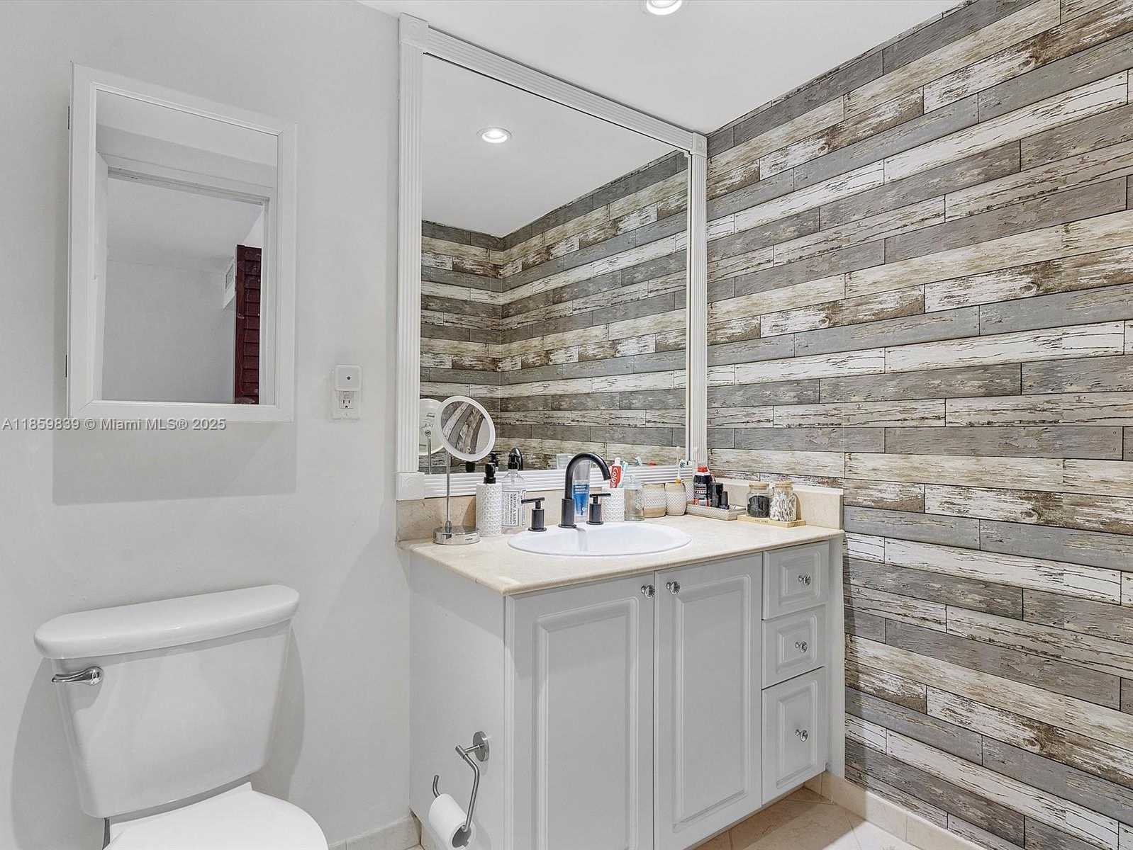 Small Image of 10350 WEST BAY HARBOR DR #4V, Bay Harbor Islands Number 17