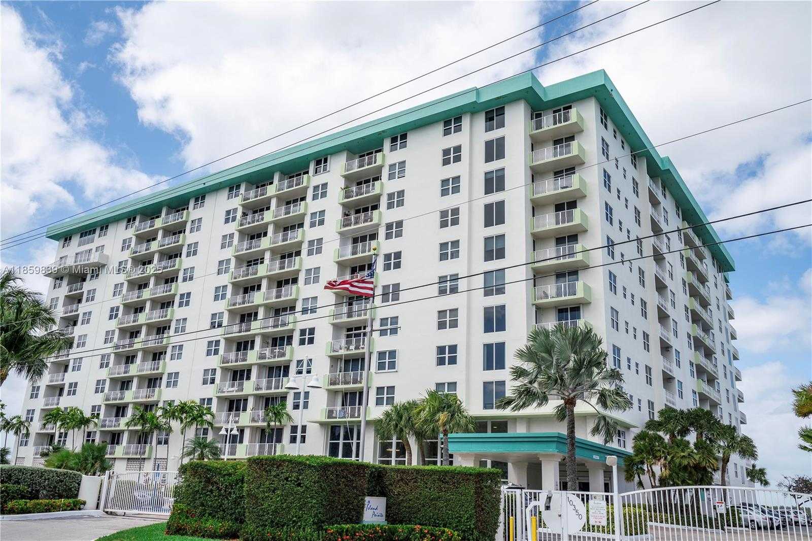 Small Image of 10350 WEST BAY HARBOR DR #4V, Bay Harbor Islands Number 3