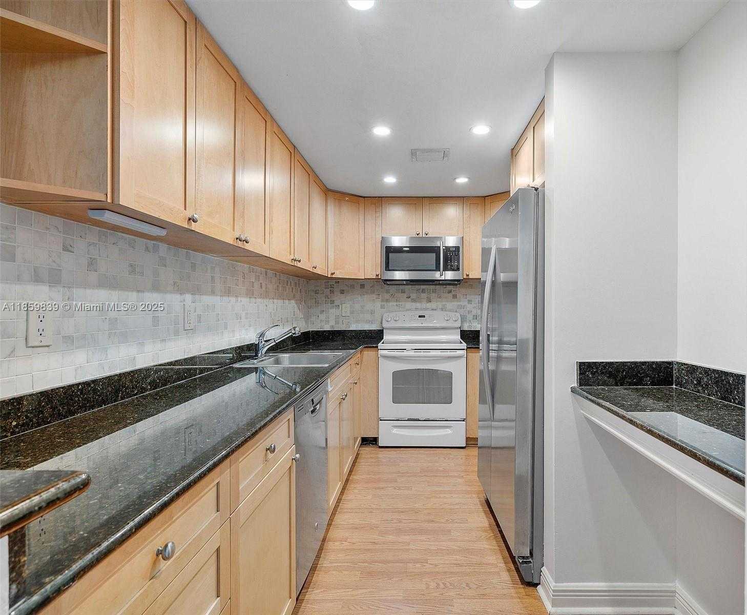 Small Image of 10350 WEST BAY HARBOR DR #4V, Bay Harbor Islands Number 9