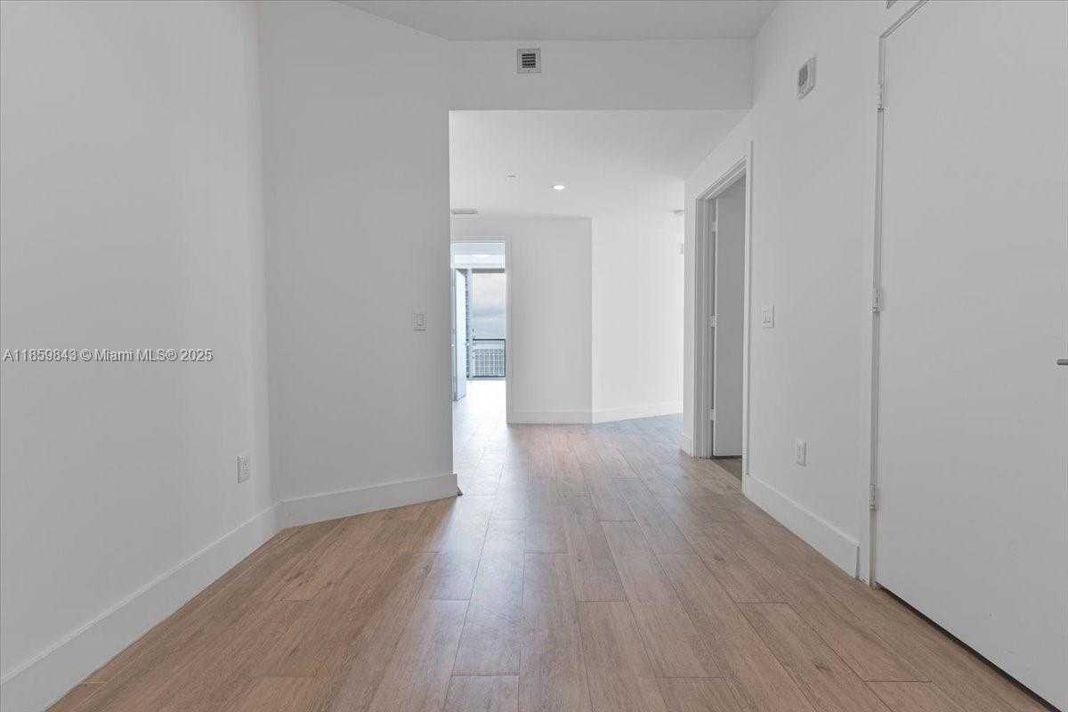 Small Image of 2900 NORTH EAST 7TH AVE #3902, Miami Number 33