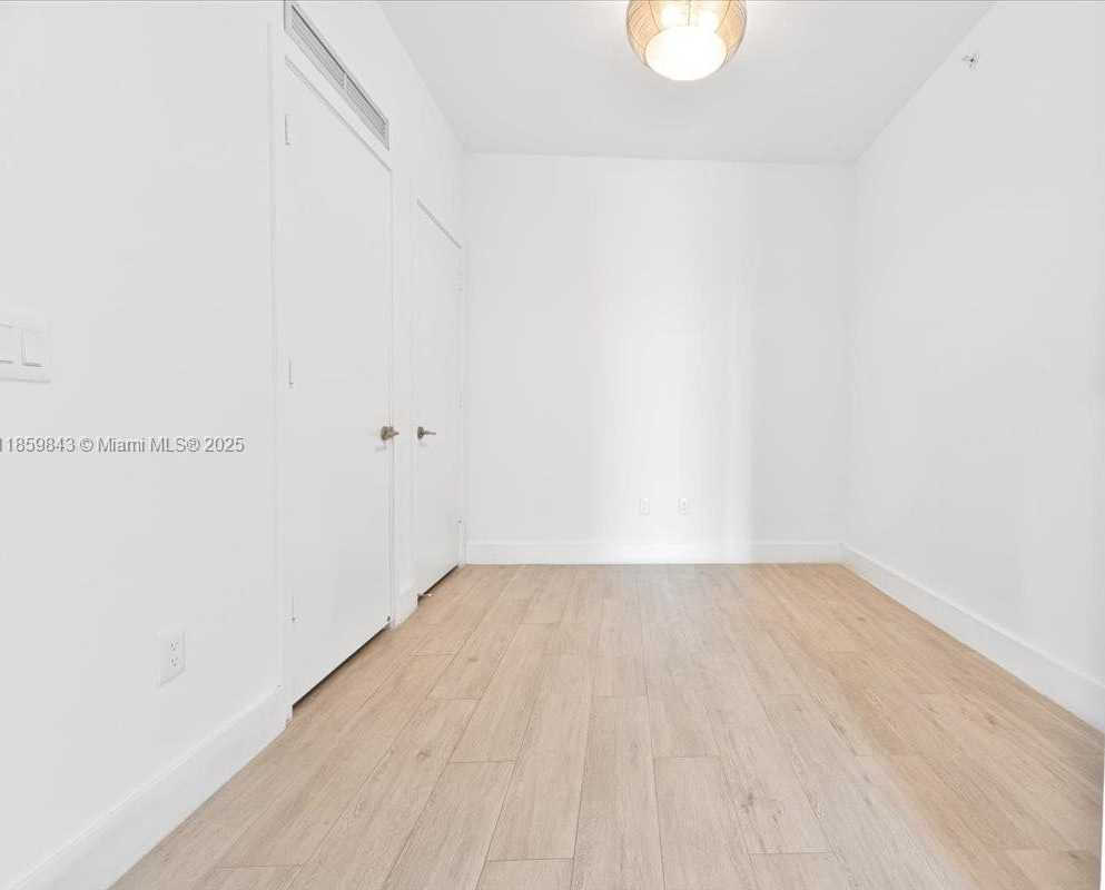 Small Image of 2900 NORTH EAST 7TH AVE #3902, Miami Number 34