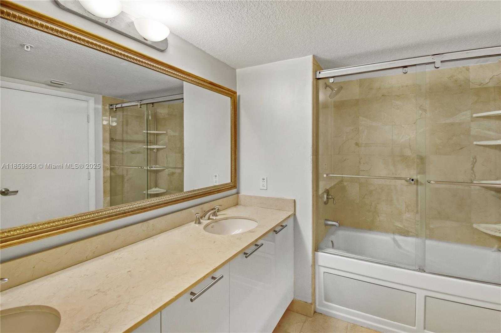Small Image of 1800 NORTH BAYSHORE DR #509, Miami Number 23